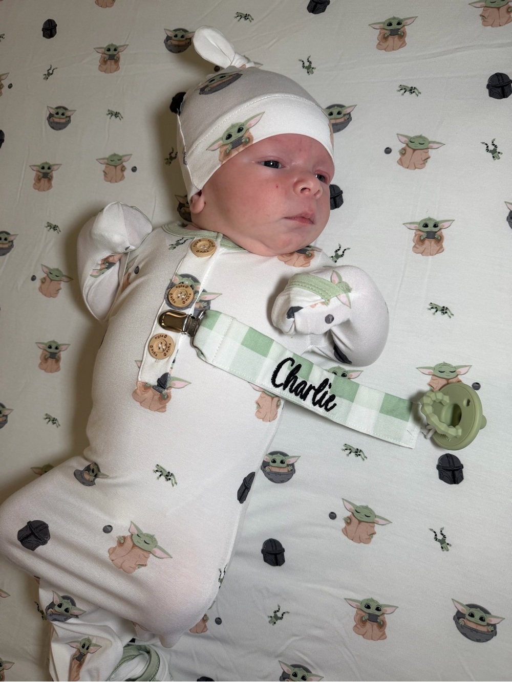 KYTE BABY STAR WARS GROGU KNOTTED GOWN HAT SET